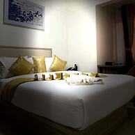 The Grand Empire Hotel