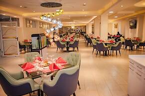 The Grand Empire Hotel
