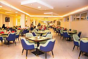 The Grand Empire Hotel