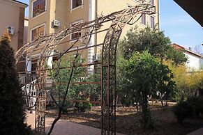 City Garden Hotel