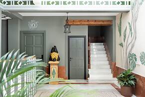CSE Puerta de Armas Apartments
