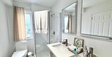 Bentley Commons Fallsview Towns
