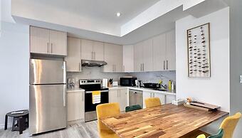 Bentley Commons Fallsview Towns