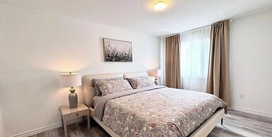 Bentley Commons Fallsview Towns