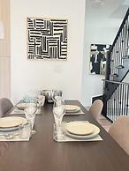 Bentley Commons Fallsview Towns