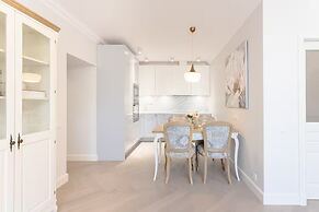 Toompea Castle 2 BR Old Town Apartment