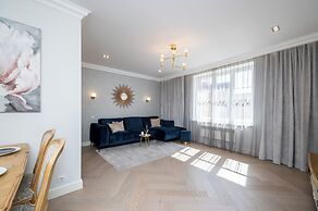 Toompea Castle 2 BR Old Town Apartment