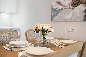 Toompea Castle 2 BR Old Town Apartment