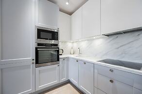 Toompea Castle 2 BR Old Town Apartment
