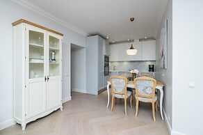 Toompea Castle 2 BR Old Town Apartment