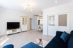 Toompea Castle 2 BR Old Town Apartment