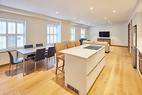 Host Stay Thames Apartment