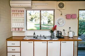 Bumblebrook Farm Motel
