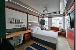 Nomas Hotel