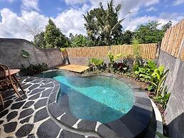 Lumina Villa Sidemen