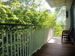 Full Blossoms Garden House