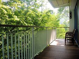 Full Blossoms Garden House