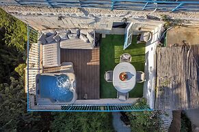 Jacuzzi Terrace Home by Sea N' Rent
