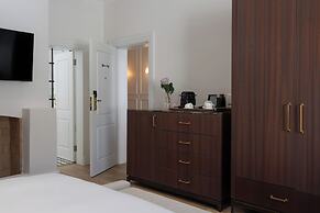Guest House by Morea