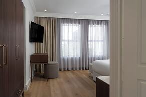 Guest House by Morea