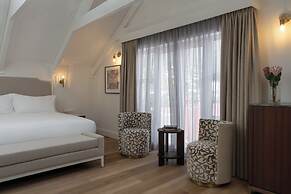 Guest House by Morea