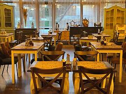Moura Dream Hotel