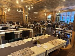 Moura Dream Hotel