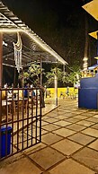 Karma Stays Hostel Morjim