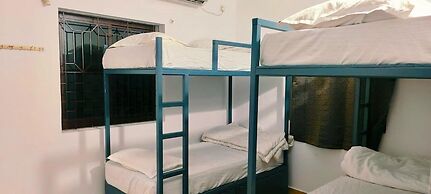 Karma Stays Hostel Morjim