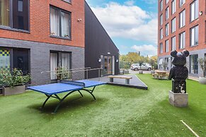 Riverside House by UTDM