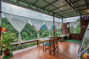 Hubkhaosawan homestay