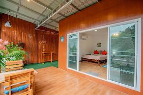 Hubkhaosawan homestay