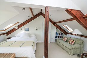 Fastnet at Nonsuch House