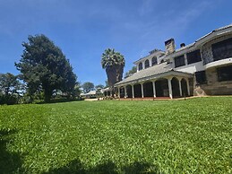 Lux Suites Hostpoa Airbnb's Eldoret