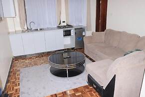 Lux Suites Hostpoa Airbnb's Eldoret