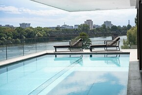 Main Suites