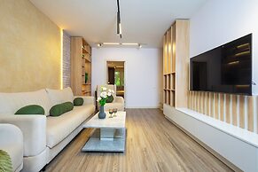 Apartment by Luxe Group ZA222