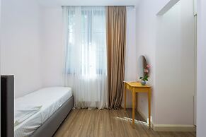 Apartment by Luxe Group ZA222