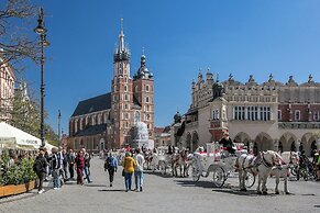 Cracow Main Square Apartments