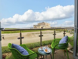 Penthouse @46zinc - Headland View