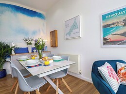 Penthouse @46zinc - Headland View