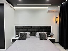 Apartment by Luxe Group ZA444