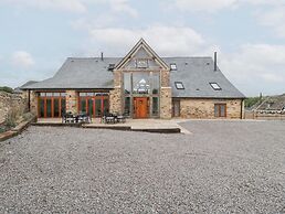 Two Parks Barn