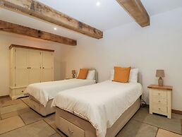 Two Parks Barn