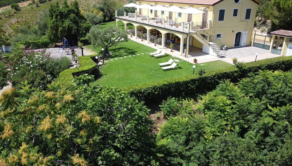 AGRITURISMO MONTEMAGGIO