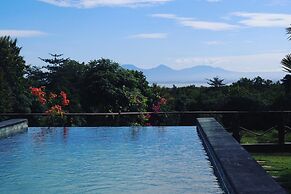 Ocean Bay Retreat