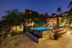 Ocean Bay Retreat