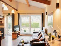 Cozy Duplex Apartment With Terrace