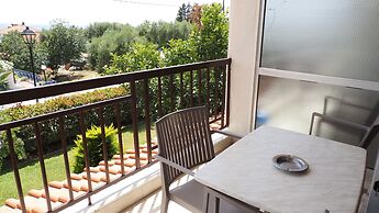 leonidas apartments and suites