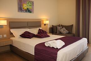 leonidas apartments and suites